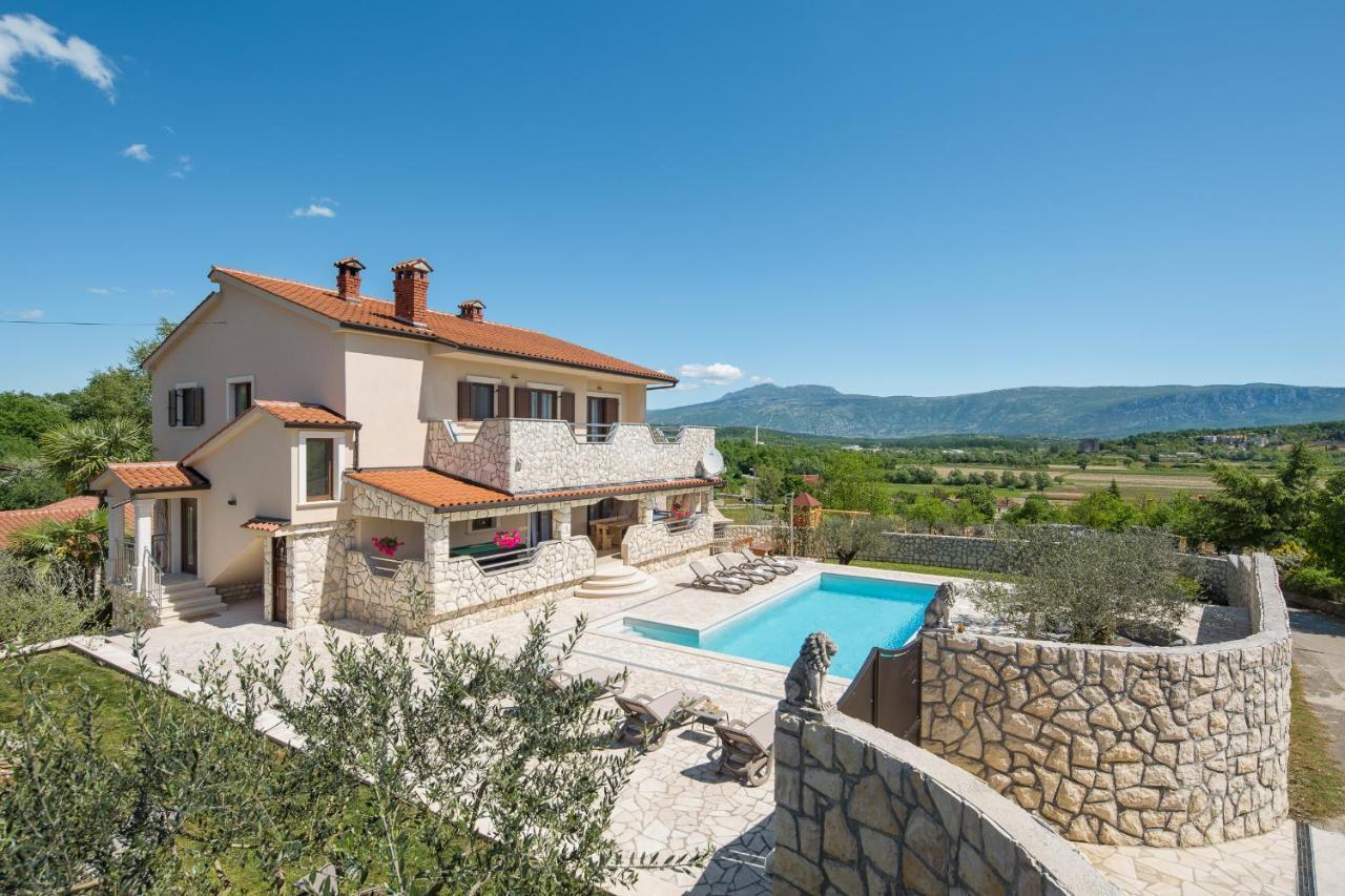 Villa Vesna With Sauna, Hot Tub Potpićan 外观 照片